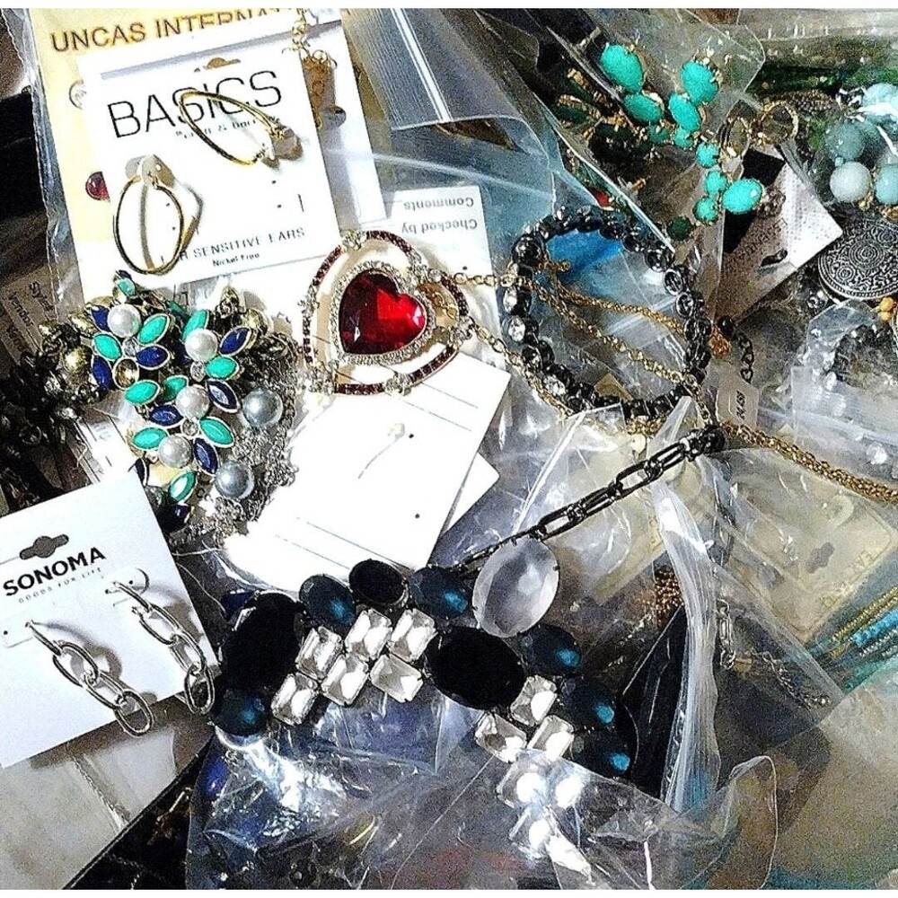 2 Pounds Jewelry Lot-Some Good, Some Broken-Necklaces,Bracelets,Earrings-Metal
